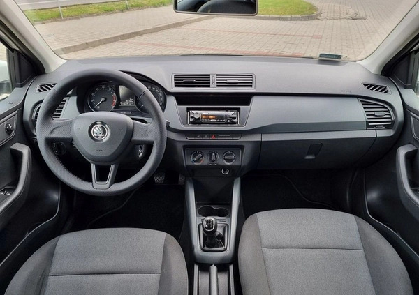 Skoda Fabia cena 29999 przebieg: 200000, rok produkcji 2017 z Zamość małe 277